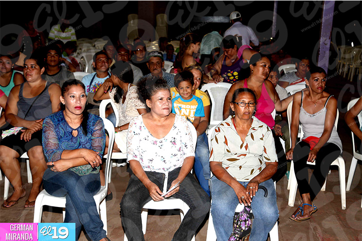 Pobladores del Distrito VII conocen proyectos para 2016 y plantean sus solicitudes