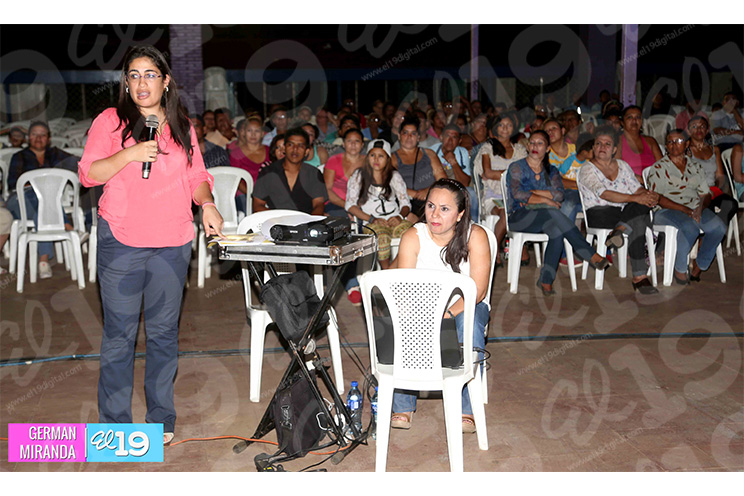 Pobladores del Distrito VII conocen proyectos para 2016 y plantean sus solicitudes