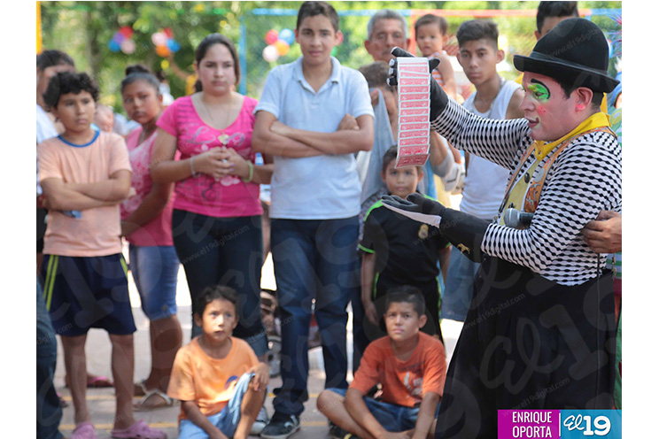 Pobladores del Distrito VI y VII disfrutan de Feria Solidaria