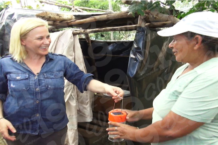 Patricia Arquette continúa su visita por Nicaragua