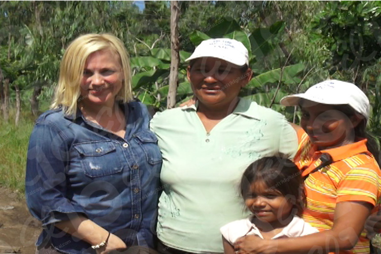 Patricia Arquette continúa su visita por Nicaragua