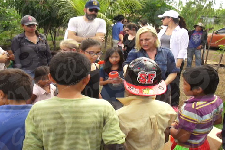 Patricia Arquette continúa su visita por Nicaragua