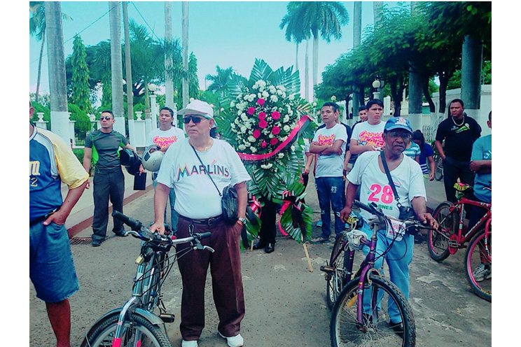 Juventud Sandinista rinde homenaje a Héroes y Mártires en Camposantos de todo el país