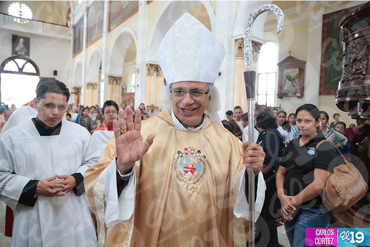 Diriamba celebra el Día de Todos los Santos junto al Cardenal Brenes