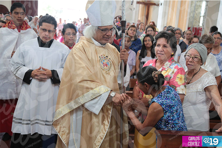 Diriamba celebra el Día de Todos los Santos junto al Cardenal Brenes