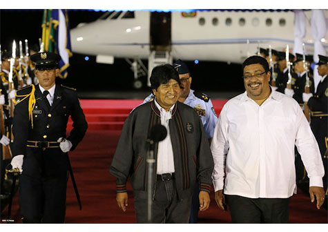 Evo Morales arriba a Nicaragua para participar en Cumbre Petrocaribe