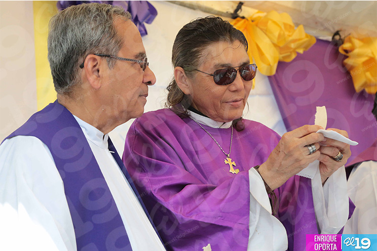 Cardenal Brenes oficia misa en conmemoración del Día de los Difuntos