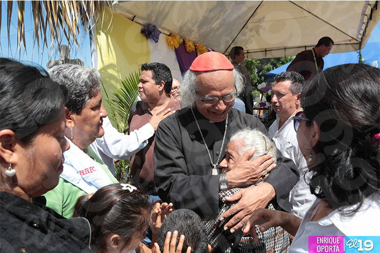 Cardenal Brenes oficia misa en conmemoración del Día de los Difuntos