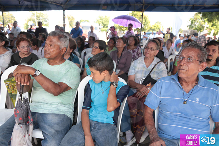 Celebran misa campal en el Cementerio General dedicada a los Fieles Difuntos