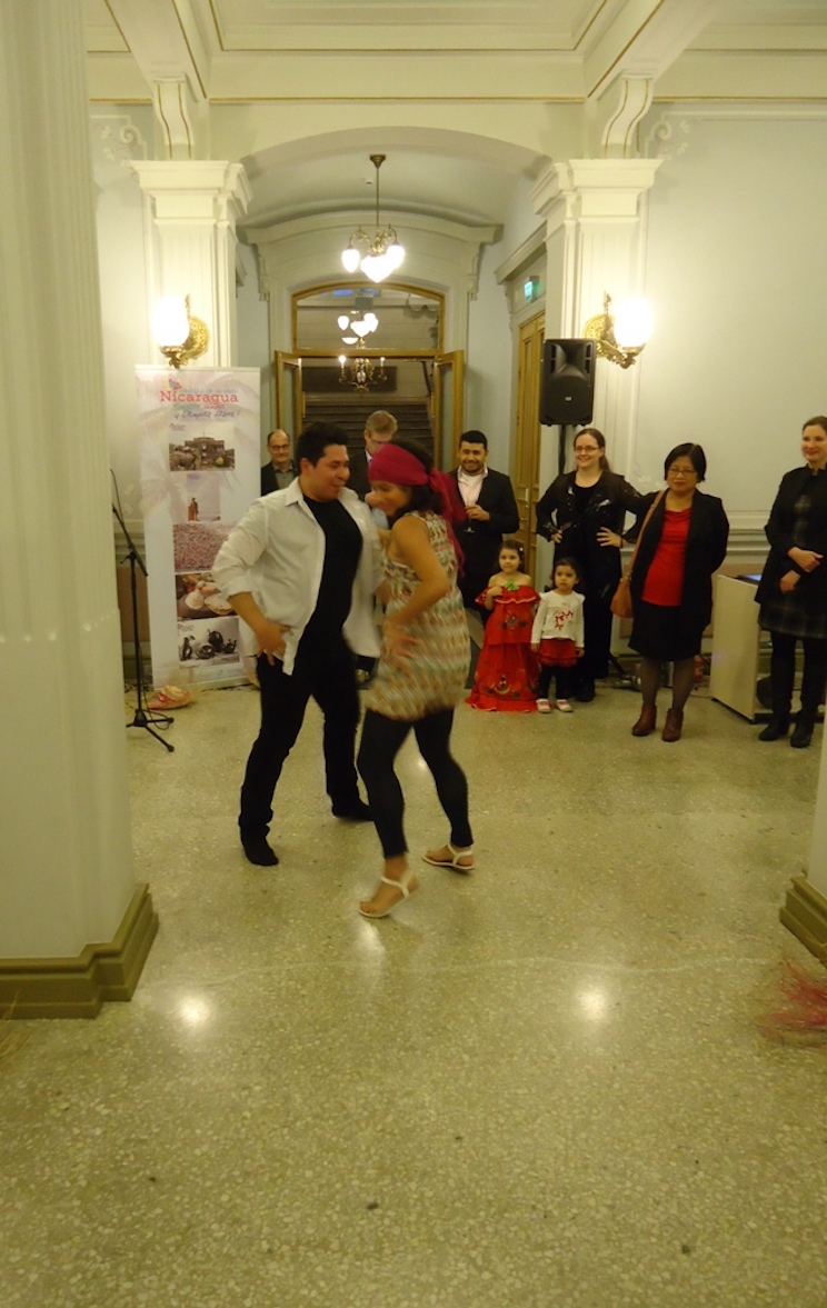 Gobierno de Nicaragua inaugura exhibición de arte pinolero en Jyväskylä