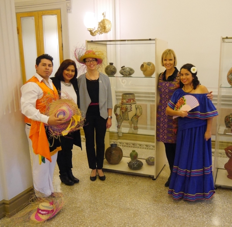 Gobierno de Nicaragua inaugura exhibición de arte pinolero en Jyväskylä