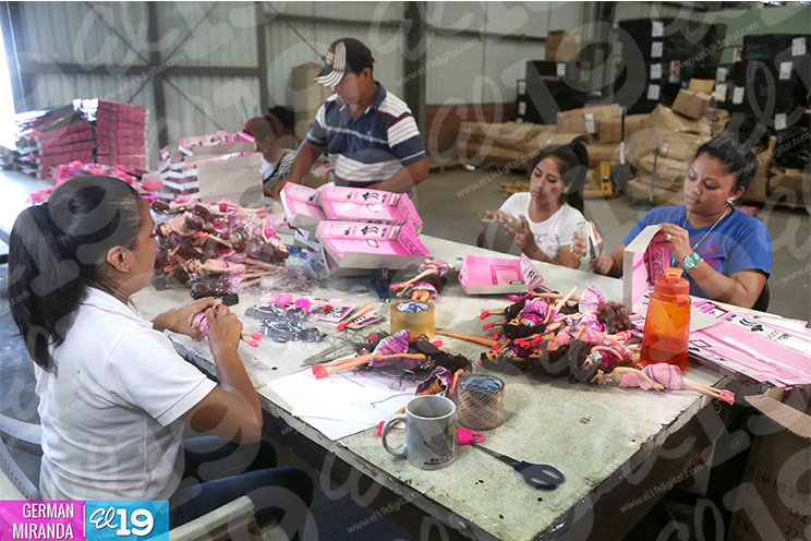 Preparan entrega de juguetes navideños a millones de niñ@s de todo el país