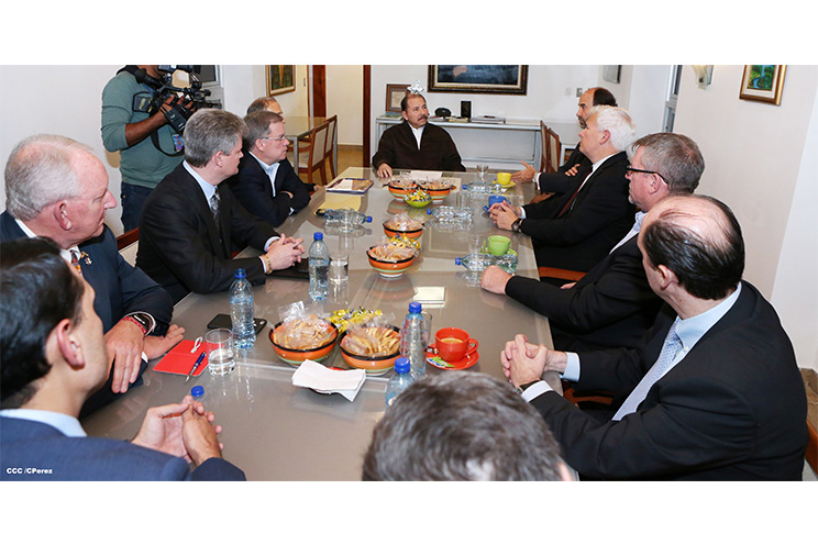 Presidente Daniel se reúne con empresarios de la Asociación de Zonas Francas de las Américas