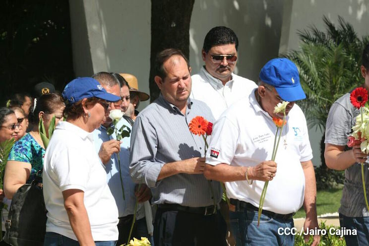 Nicaragüenses demuestran su amor y compromiso con el Comandante Carlos Fonseca Amador