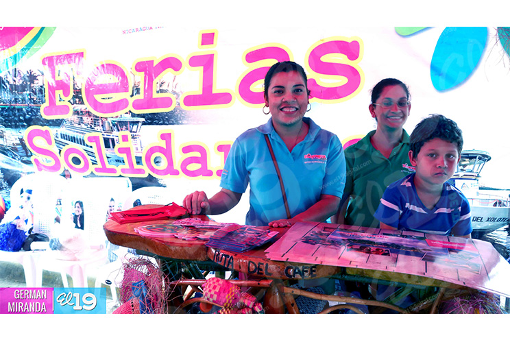 Familias del René Cisneros disfrutan de Feria Solidaria
