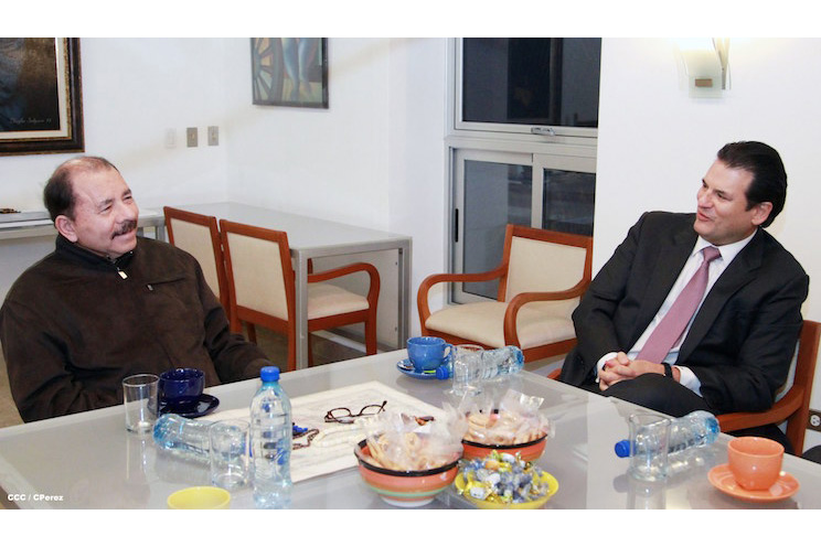 Presidente Daniel se reúne con presidente del Grupo Regional Aval