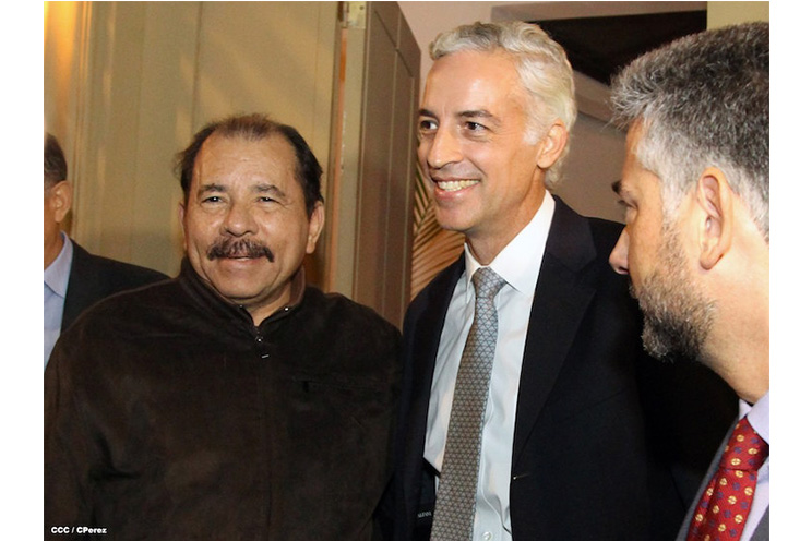 Presidente Daniel se reúne con presidente del Grupo Regional Aval