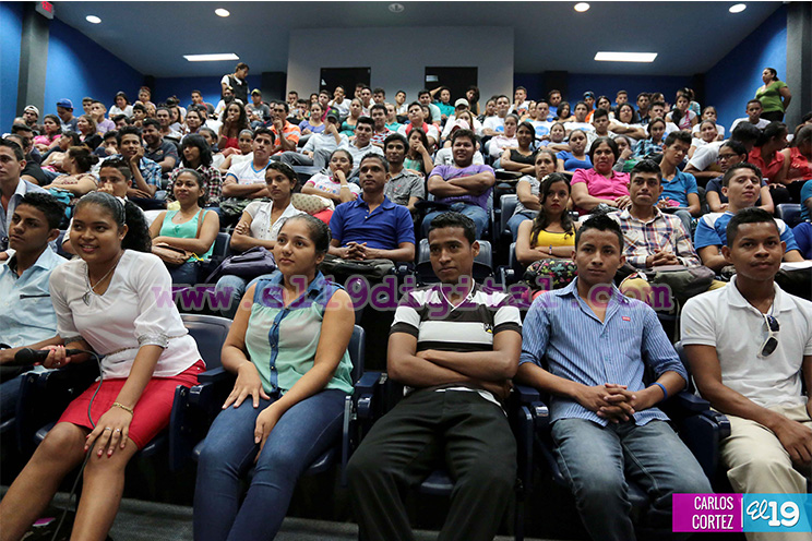 Becados 'Alba' celebran su primer congreso en Managua