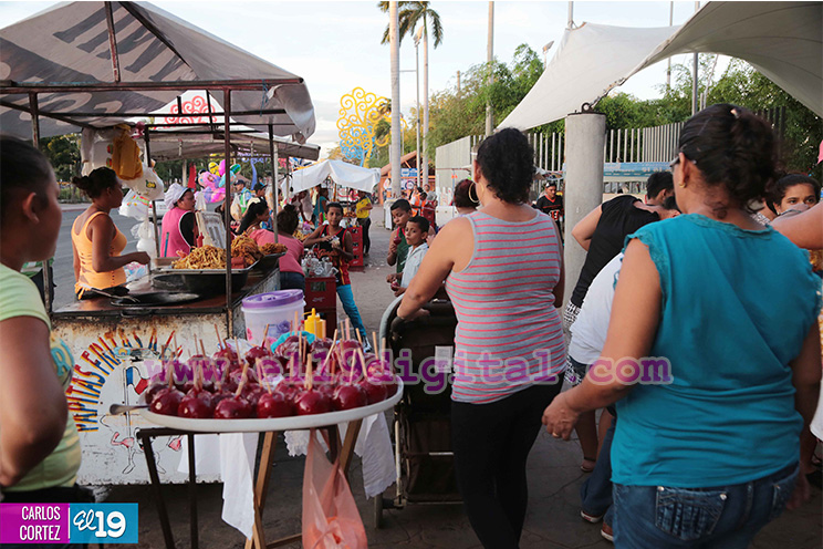 Familias felices y ansiosas por la ampliación del Parque Luis Alfonso Velázquez Flores