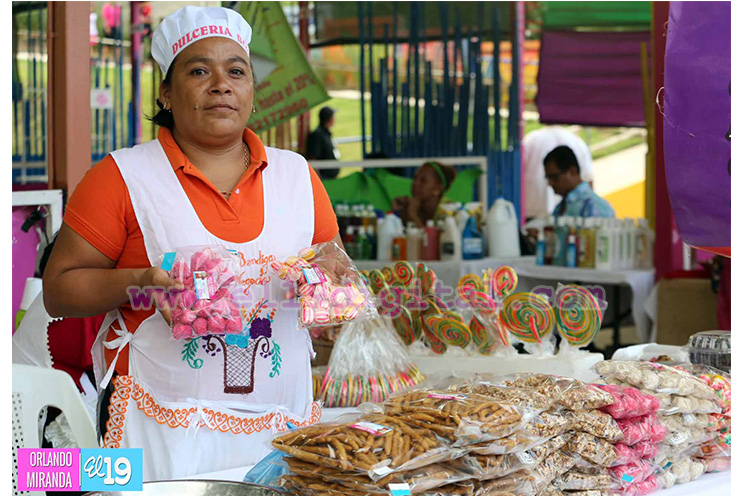 Productos tradicionales de la Gritería a disposición de promesantes en Feria de Economía Familiar