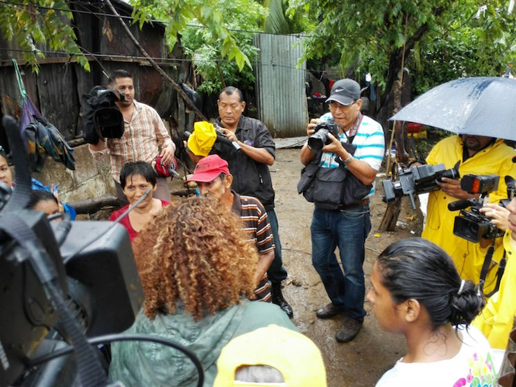 Alcaldía de Managua brinda acompañamiento solidario a familias afectadas por lluvias