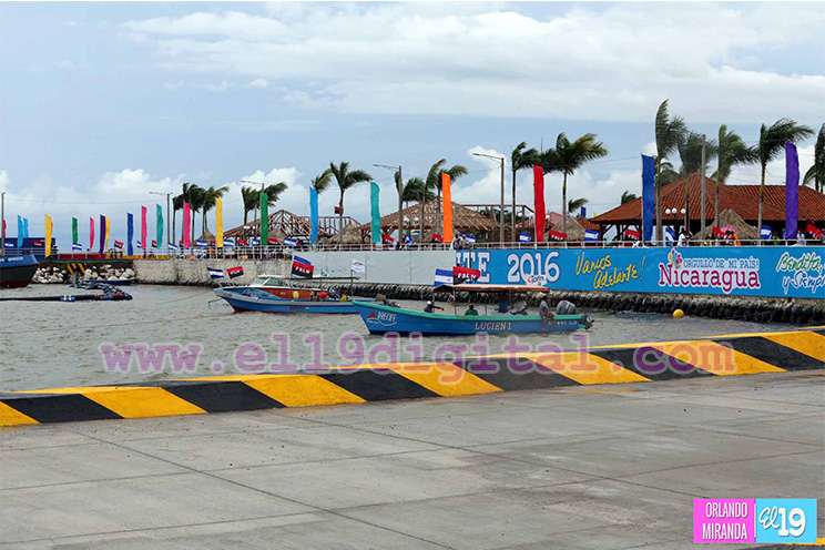 EPN inaugura obra de reconstrucción del Puerto San Jorge