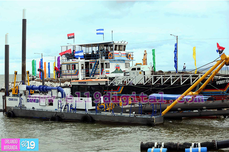 EPN inaugura obra de reconstrucción del Puerto San Jorge