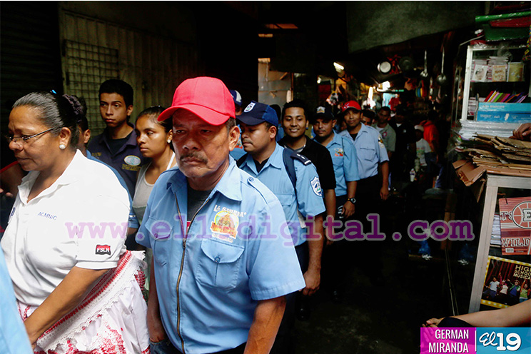 Policía Nacional fortalece Plan Aguinaldo en el Mercado Oriental