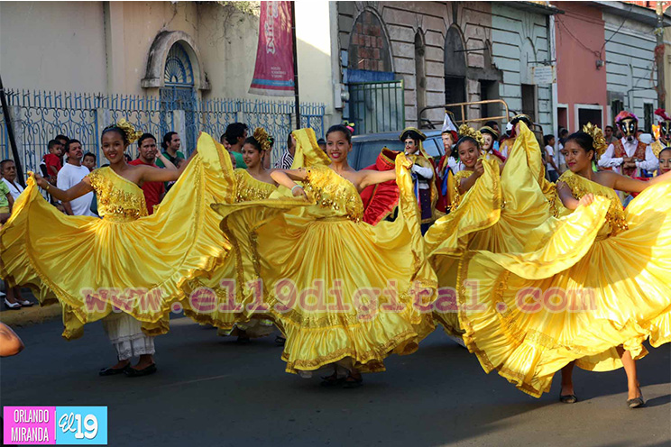Diriamba celebra colorido Festival Güegüense 2015