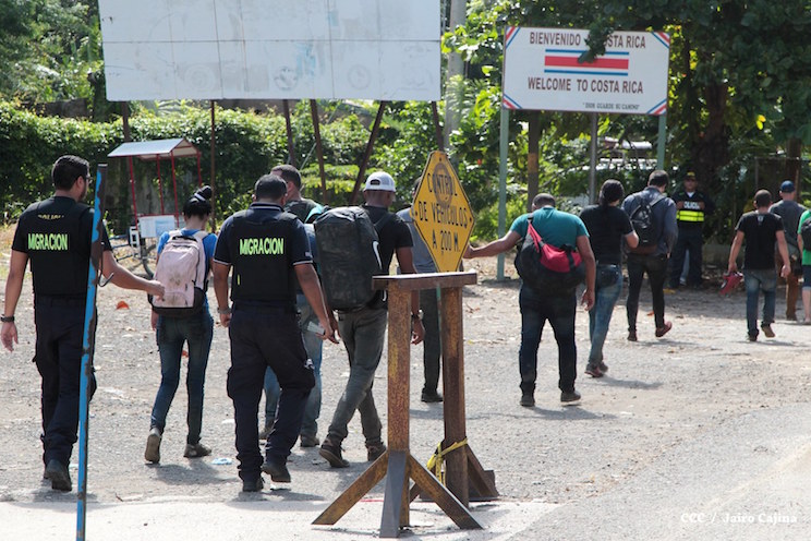 Ejército rescata a grupo de cubanos y los devuelve a Costa Rica