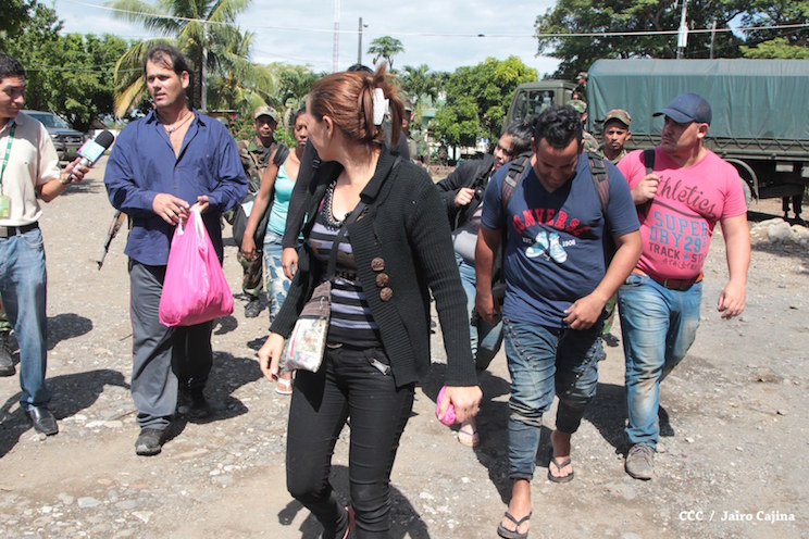 Ejército rescata a grupo de cubanos y los devuelve a Costa Rica