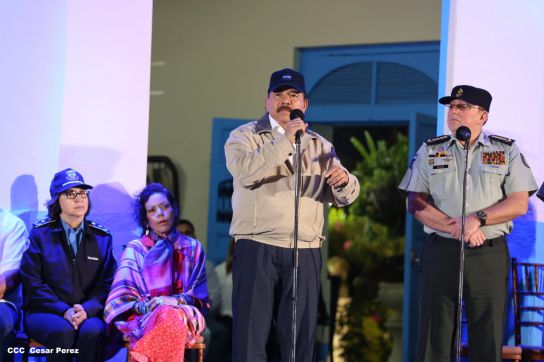 Daniel y Rosario conmemoran el 82 aniversario del tránsito a la inmortalidad del General Sandino