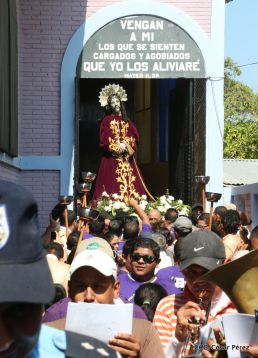 Cardenal Leopoldo Brenes celebra eucaristía en Santuario Nacional de Jesús del Rescate