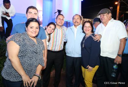 Daniel y Rosario celebran 121 Aniversario del Natalicio del General Sandino
