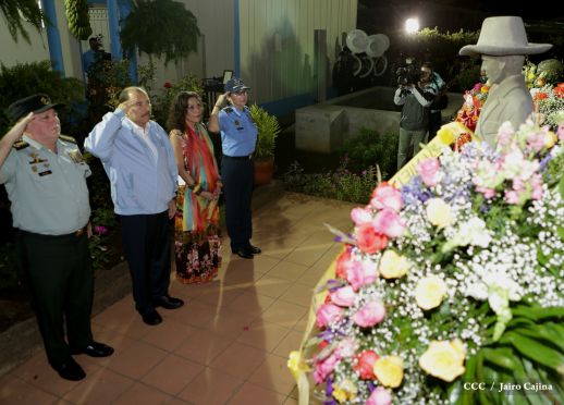 Daniel y Rosario celebran 121 Aniversario del Natalicio del General Sandino