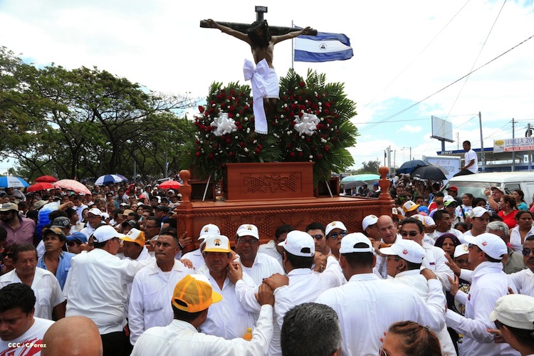 Viacrucis de Viernes Santo en Managua