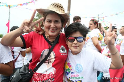 Presidente Daniel y Compañera Rosario en 37 Aniversario del Repliegue a Masaya