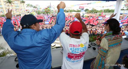 Presidente Daniel y Compañera Rosario en 37 Aniversario del Repliegue a Masaya