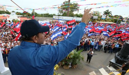 Presidente Daniel y Compañera Rosario en 37 Aniversario del Repliegue a Masaya