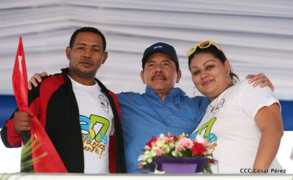 Presidente Daniel y Compañera Rosario en 37 Aniversario del Repliegue a Masaya