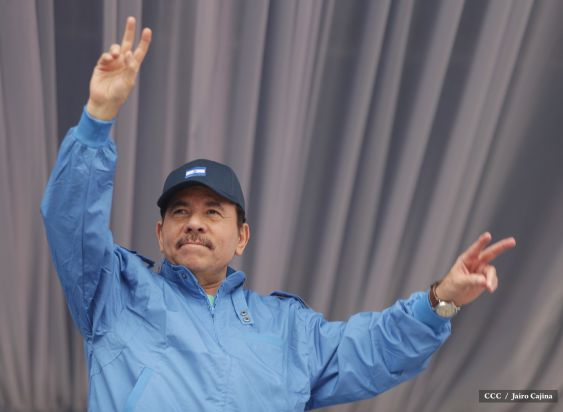 Presidente Daniel y Compañera Rosario en 37 Aniversario del Repliegue a Masaya