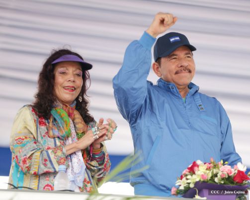 Presidente Daniel y Compañera Rosario en 37 Aniversario del Repliegue a Masaya