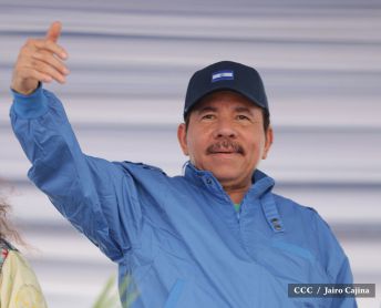 Presidente Daniel y Compañera Rosario en 37 Aniversario del Repliegue a Masaya