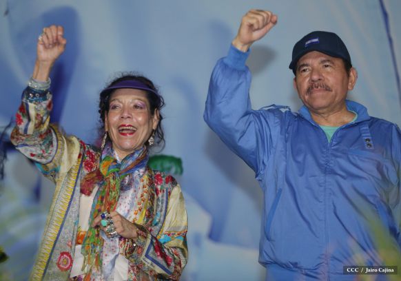 Presidente Daniel y Compañera Rosario en 37 Aniversario del Repliegue a Masaya