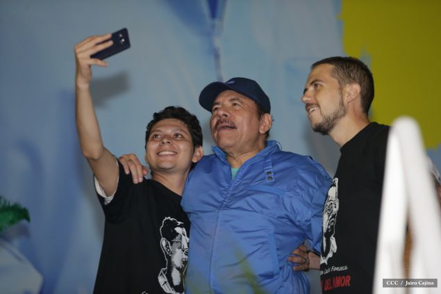 Presidente Daniel y Compañera Rosario en 37 Aniversario del Repliegue a Masaya