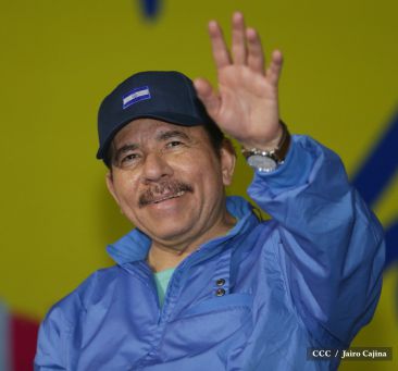 Presidente Daniel y Compañera Rosario en 37 Aniversario del Repliegue a Masaya