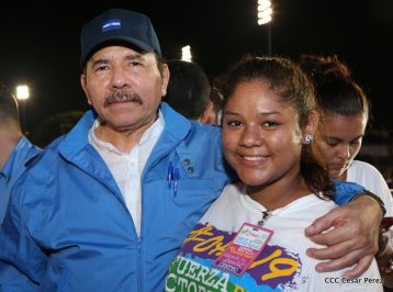 Daniel y Rosario celebran el 37 Aniversario de la Revolución Popular Sandinista