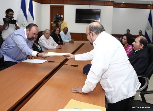 Daniel y Rosario, fórmula presidencial del Frente Sandinista y la Alianza Unida, Nicaragua Triunfa