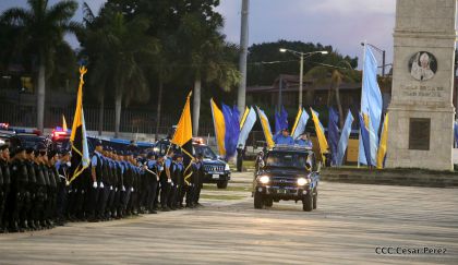 Daniel y Rosario presiden Acto del 37 Aniversario de la Policía Nacional