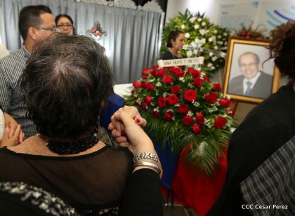 Vela de cuerpo presente del compañero René Núñez Téllez